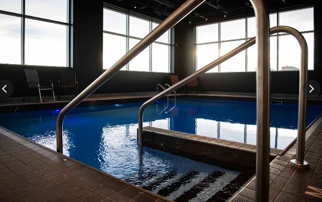 Piscine – Laval - Centropolis Grand Times