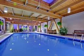 Piscine – Longueuil - Holiday Inn