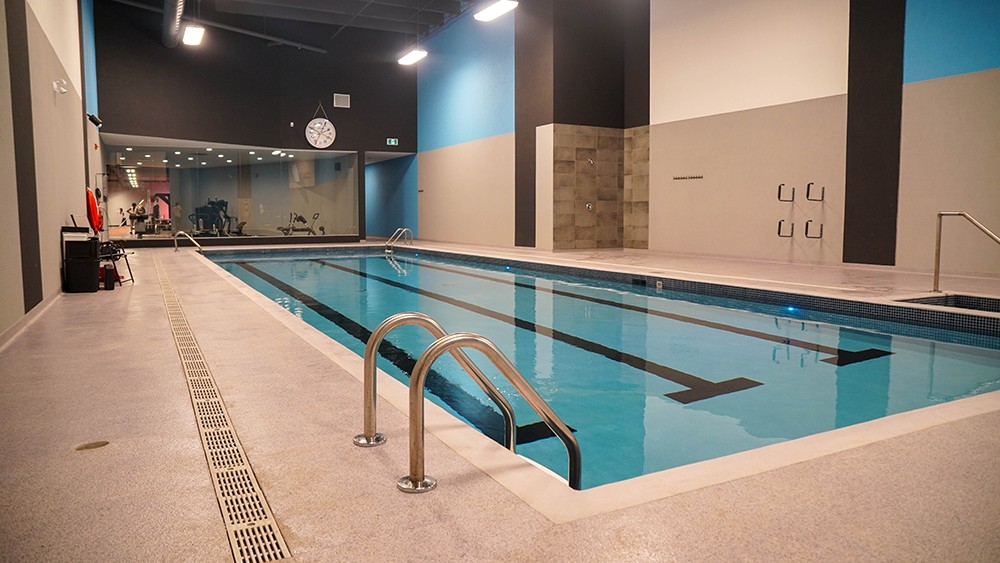 Piscine – DDO - World Gym